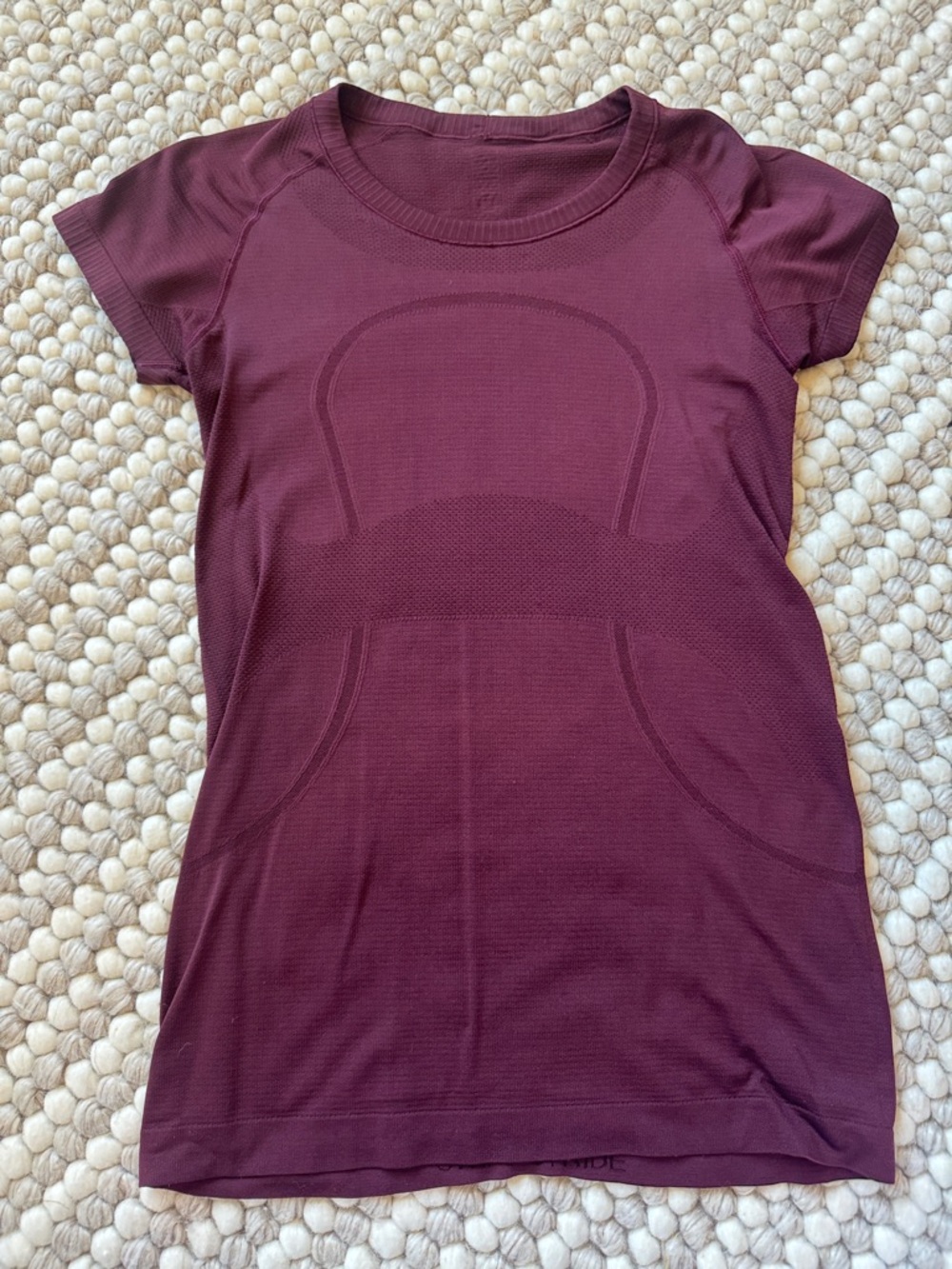 lululemon athletica Short Sleeve Seamless Tee in Deep Burgundy